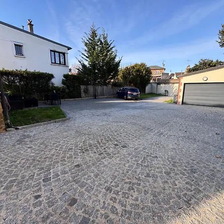 Maison Fair Play, Jardin, Parking, Billard Daire