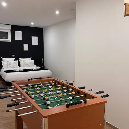 Maison Fair Play, Jardin, Parking, Billard *