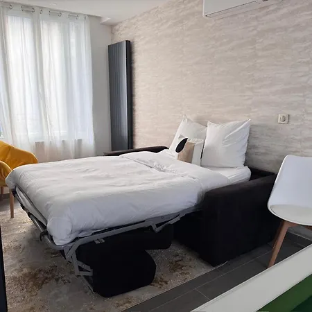 Maison Fair Play, Jardin, Parking, Billard Apartment *