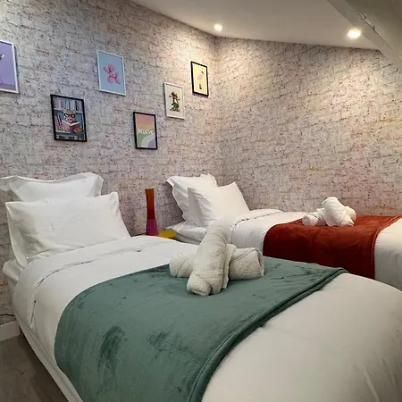 Maison Fair Play, Jardin, Parking, Billard Apartment Maisons-Alfort